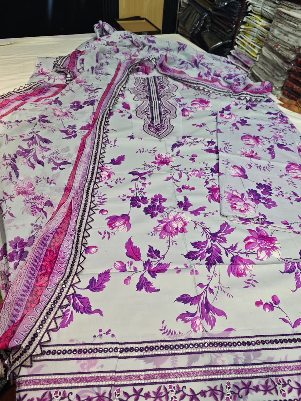 Aneela Lawn