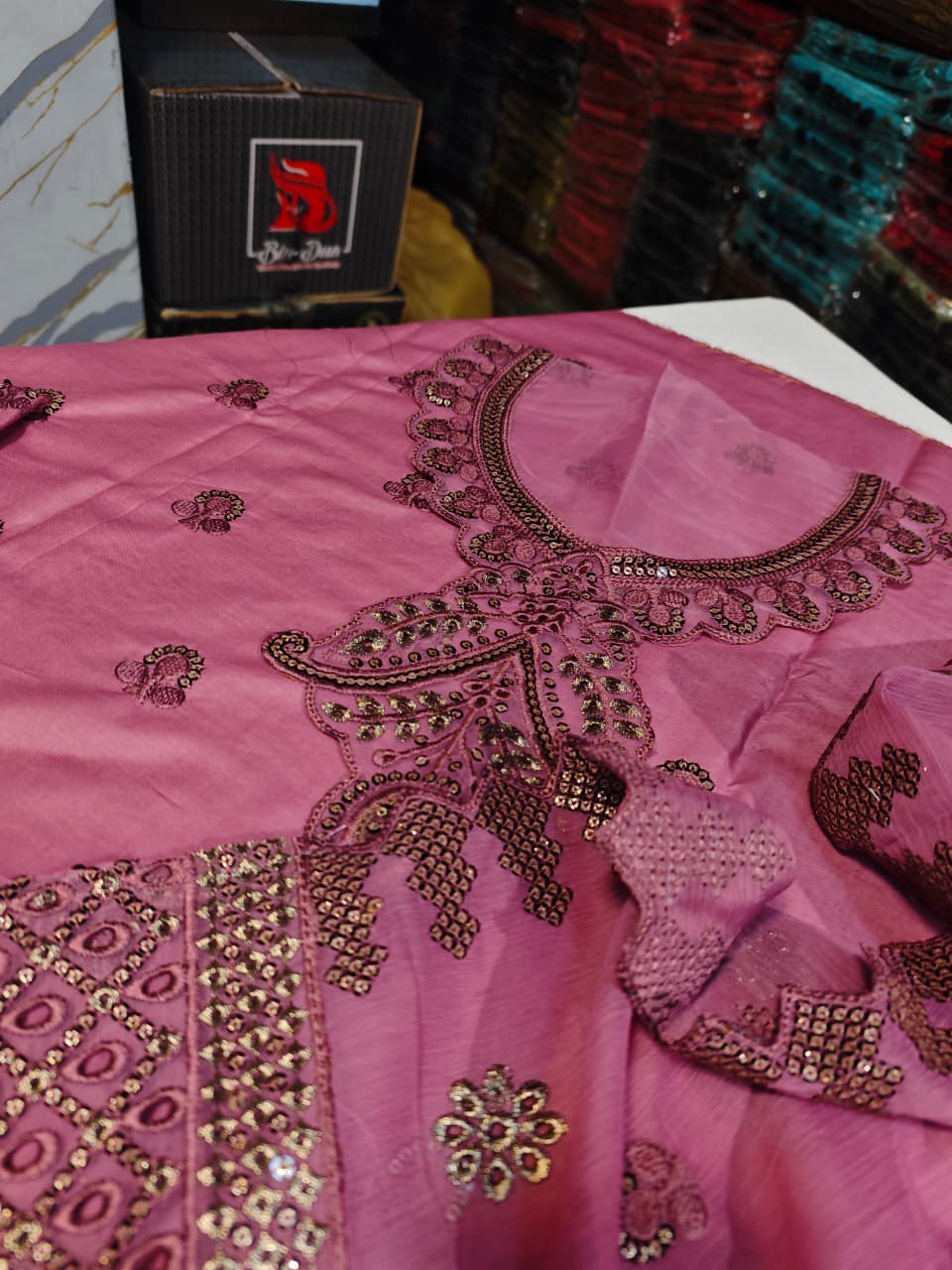 Lifan embroidery - Danish Cloth