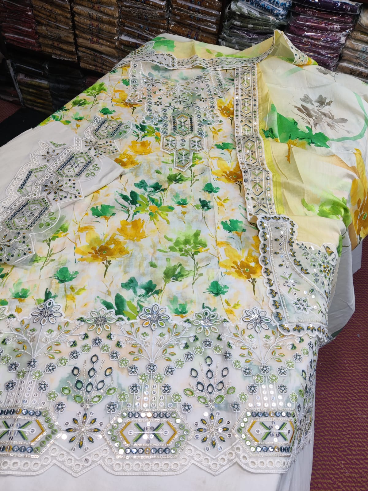Agha lawn dupatta