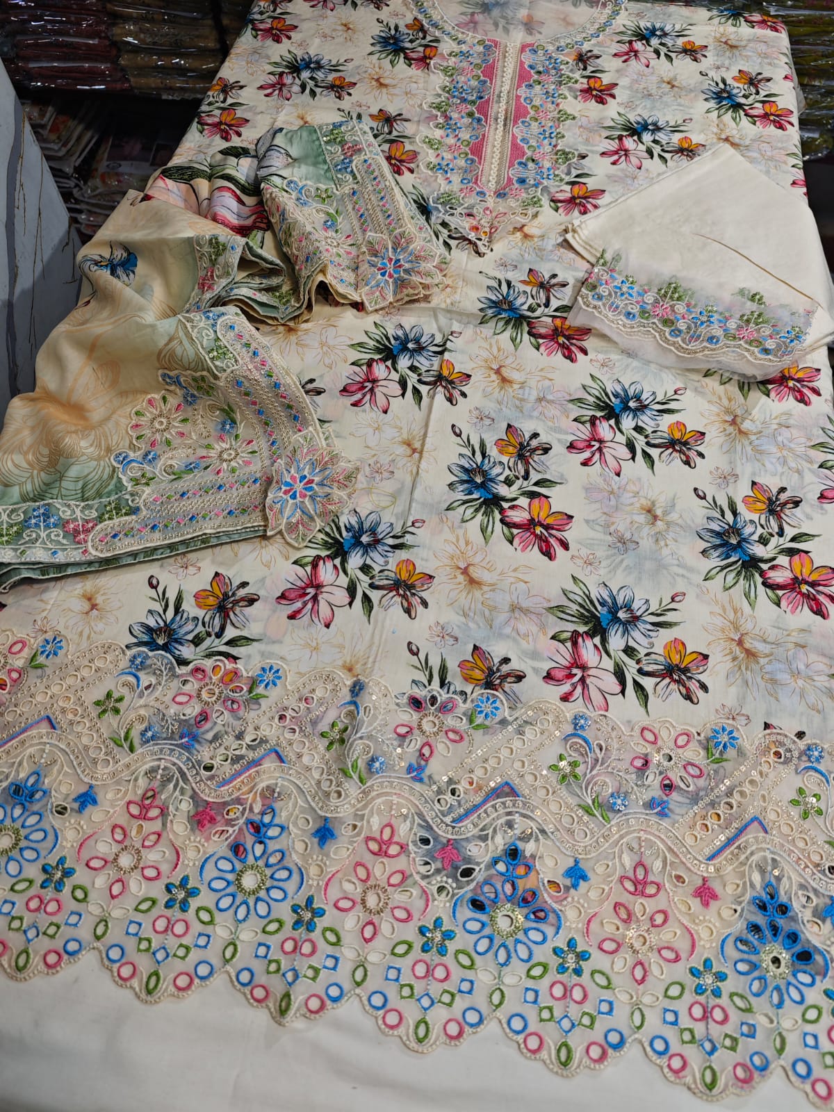 Agha lawn dupatta skin