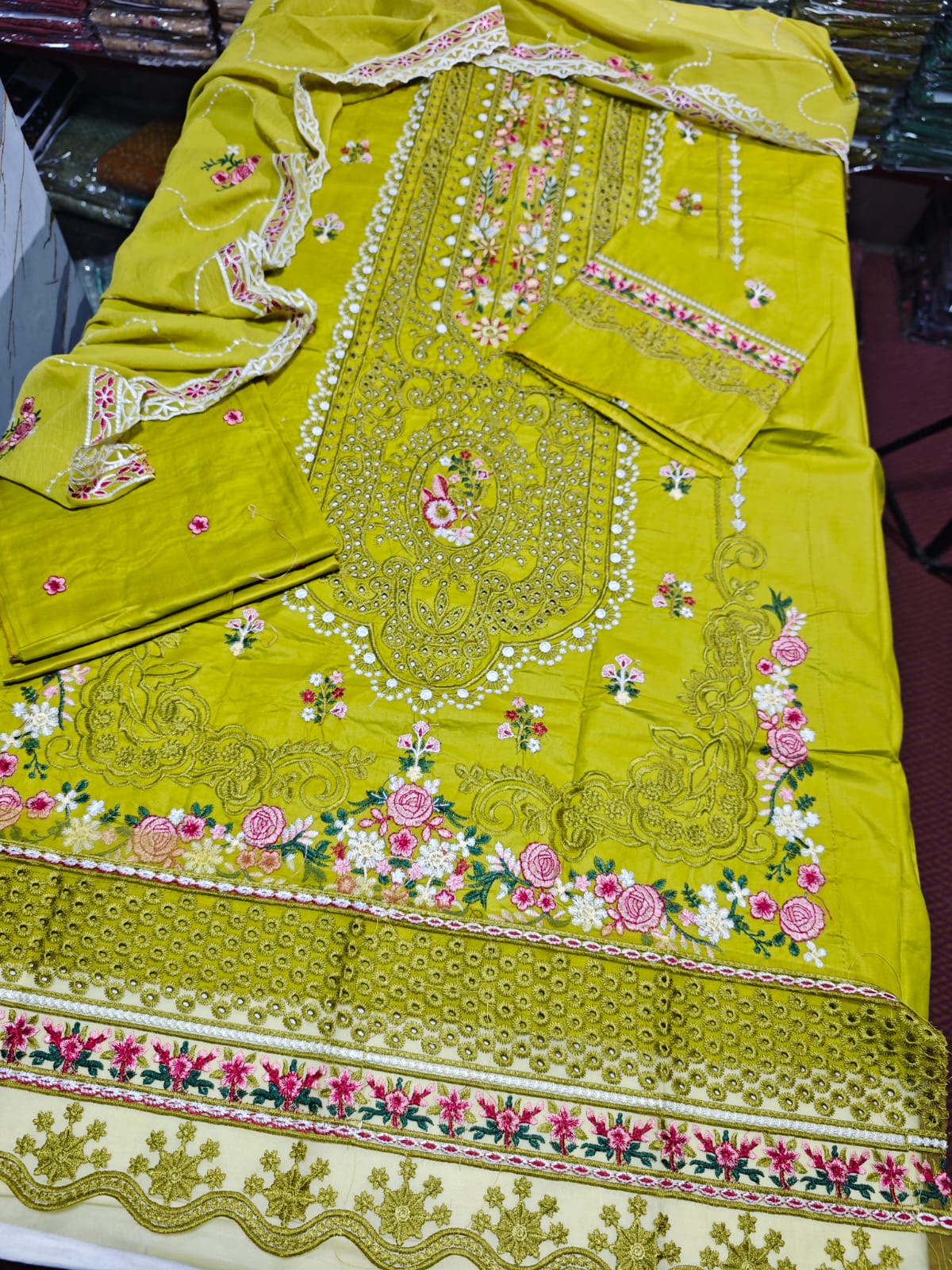 Bin ilyas parrot green