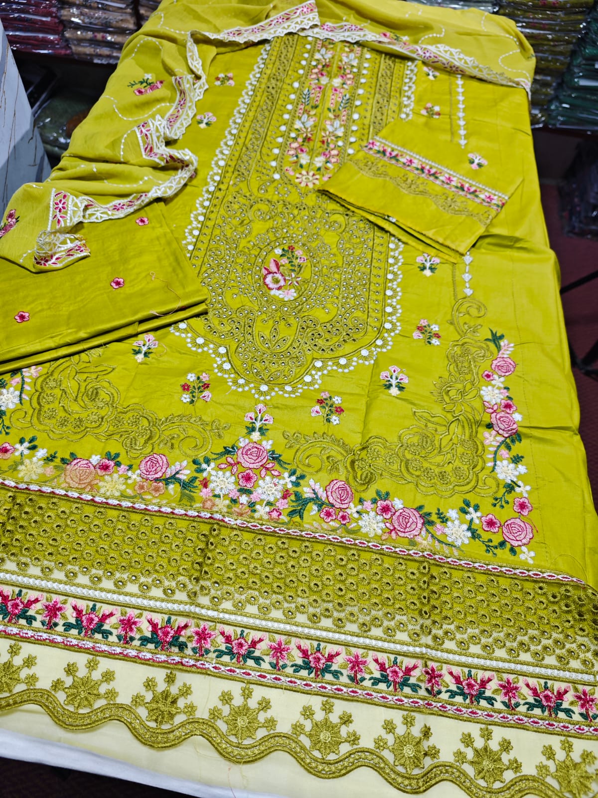 Bin ilyas parrot green