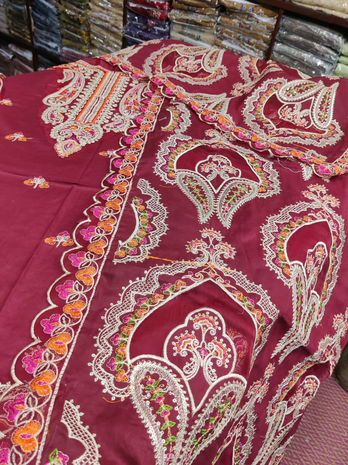 MUNTAHA KASHMIRI