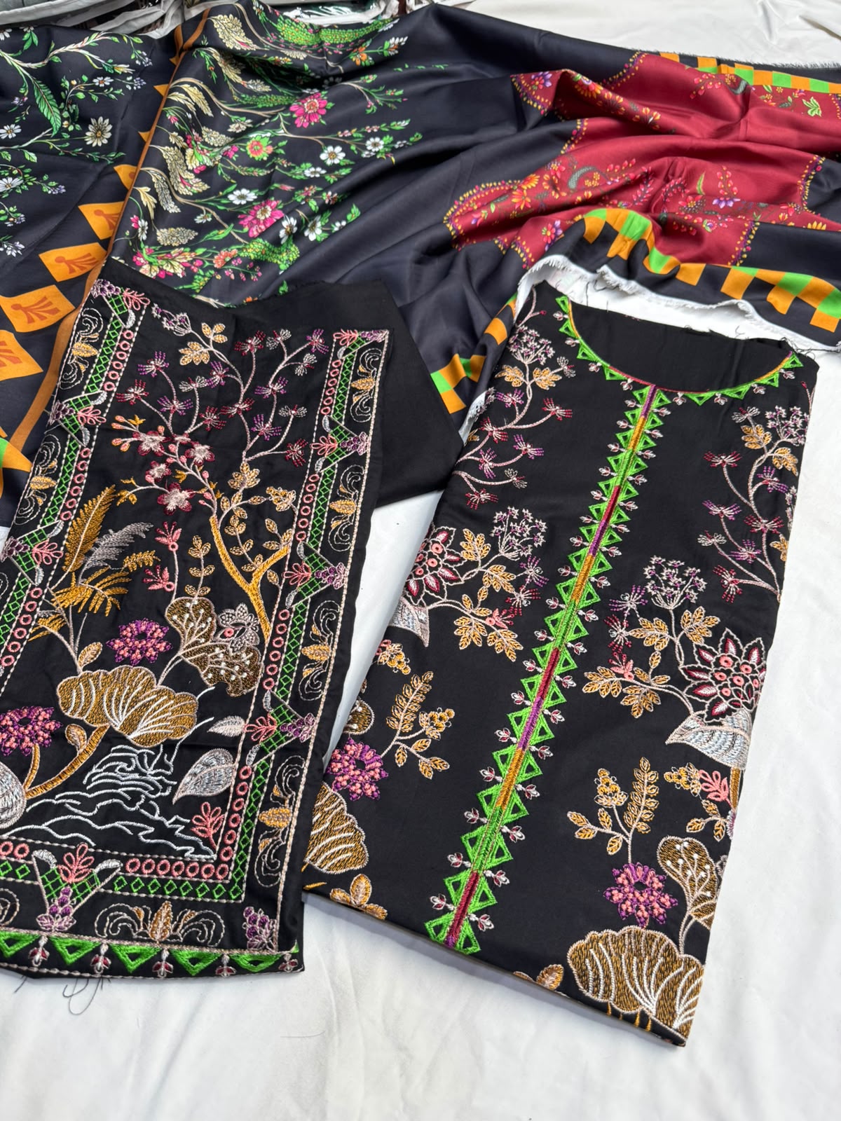 ETHNIC DHANAK